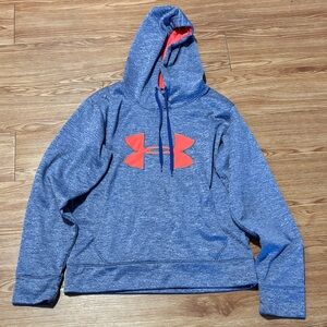 Under Armour Sweatshirt